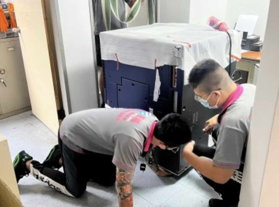 書房空間－電腦設備搬運